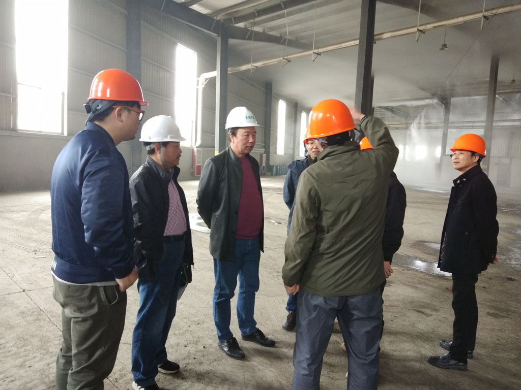 天造集团下属子公司谦源建材和中建沥青召开清洁生产审核验收会